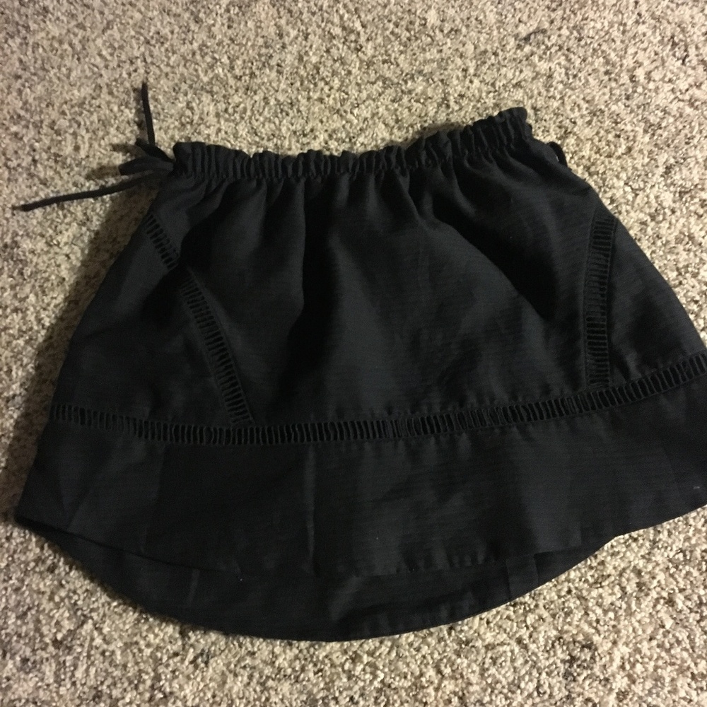Black Xhilaration Skirt Size Medium